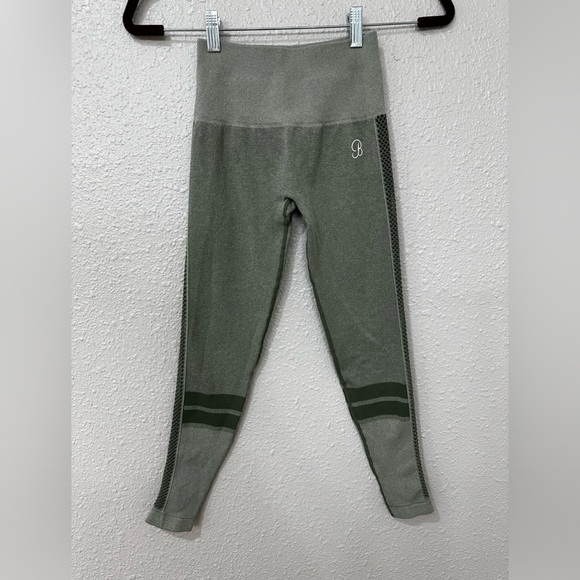 Bombshell Sportswear PRO Seamless Mesh Legging in Olive Tonal SZ XS - Picture 1 of 7